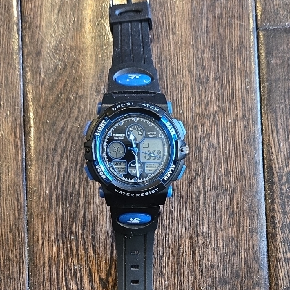 SKMEI Black and Blue Digital Sports Watch